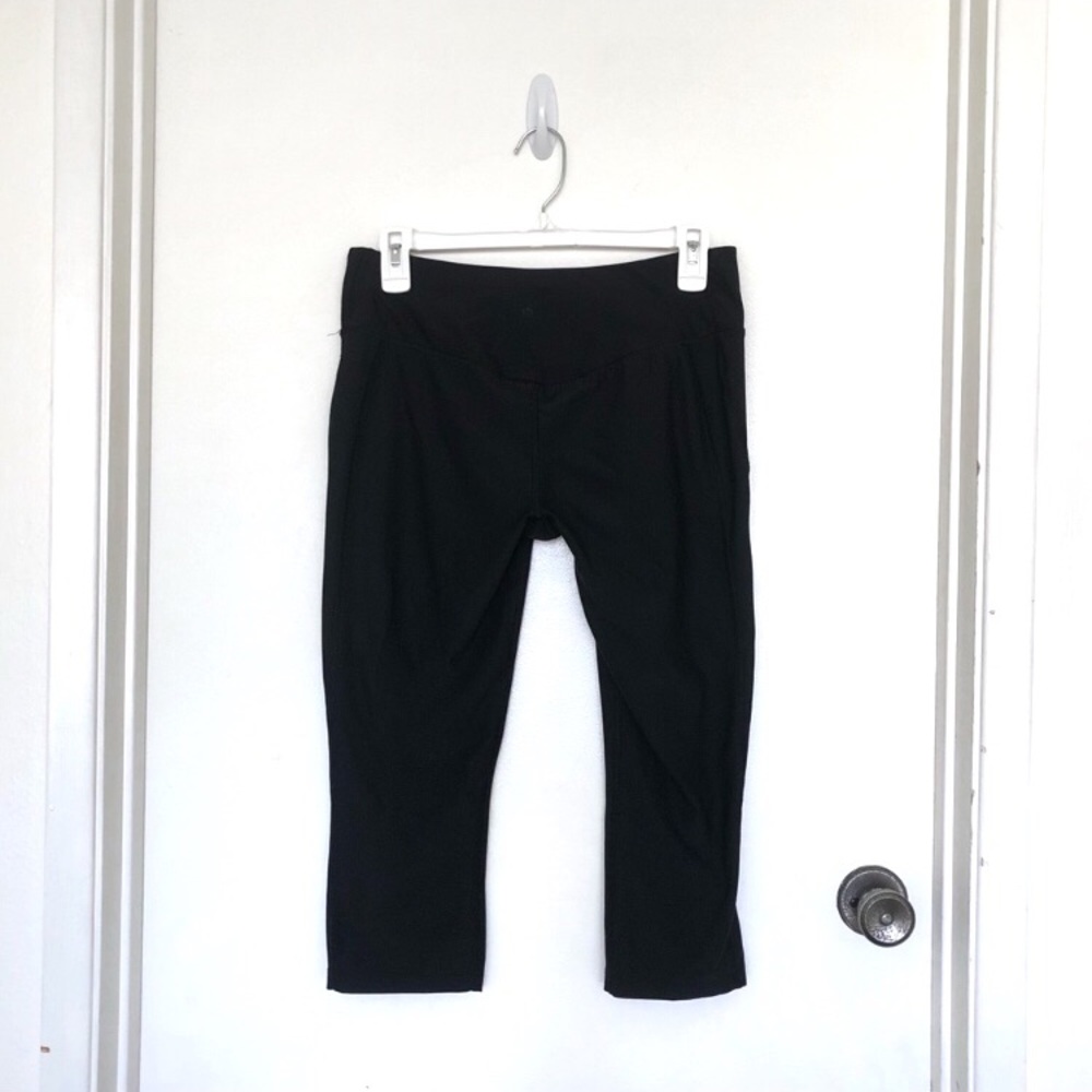 ⭐️5 for $25⭐️ Layer 8 Black Skinny Crop Athletic Yoga Sporty Leggings